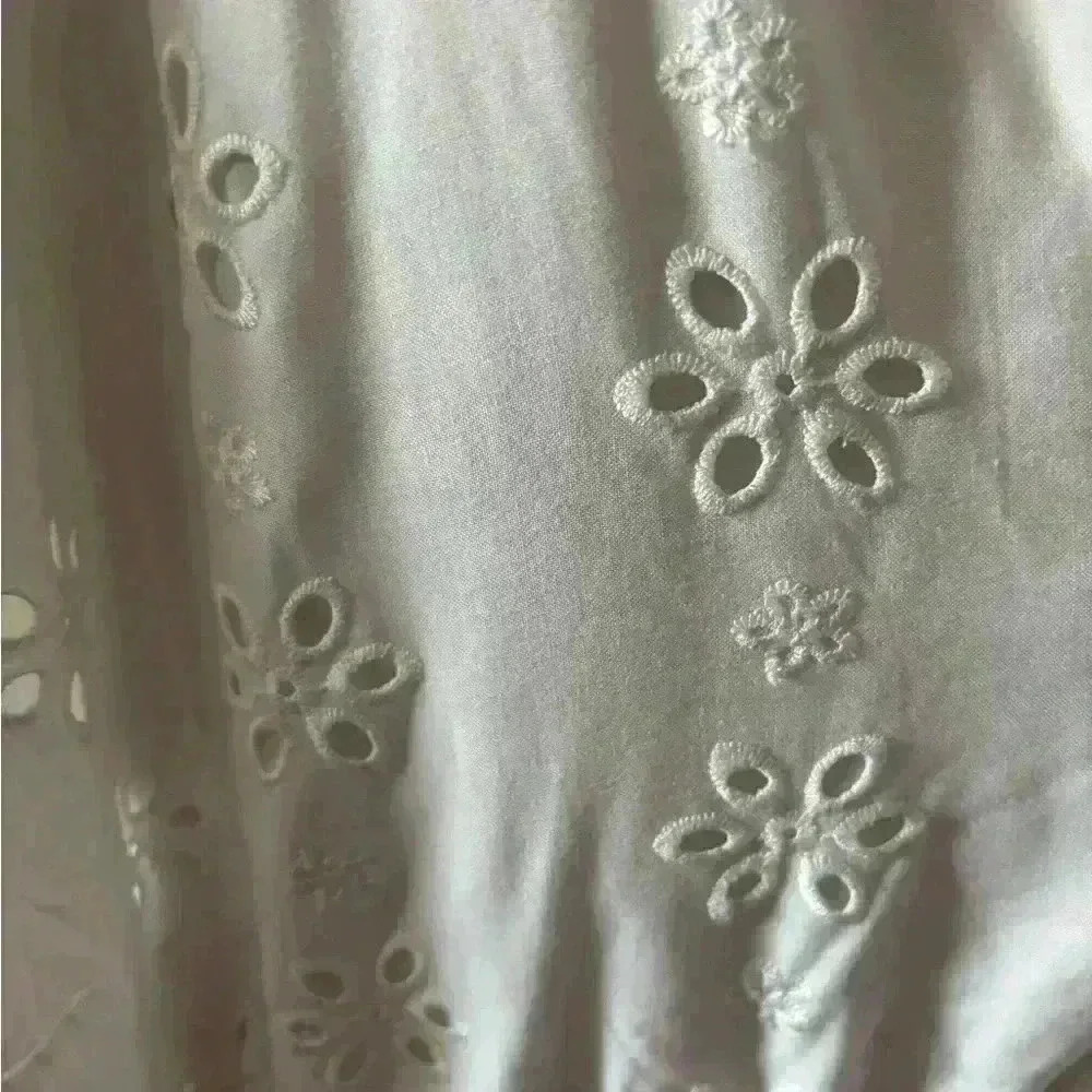 Torrid eyelet lace cover up sz 6 - Picture 2 of 7